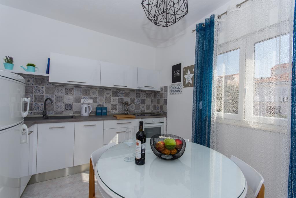 Apartment Mika1 Trogir Exterior foto