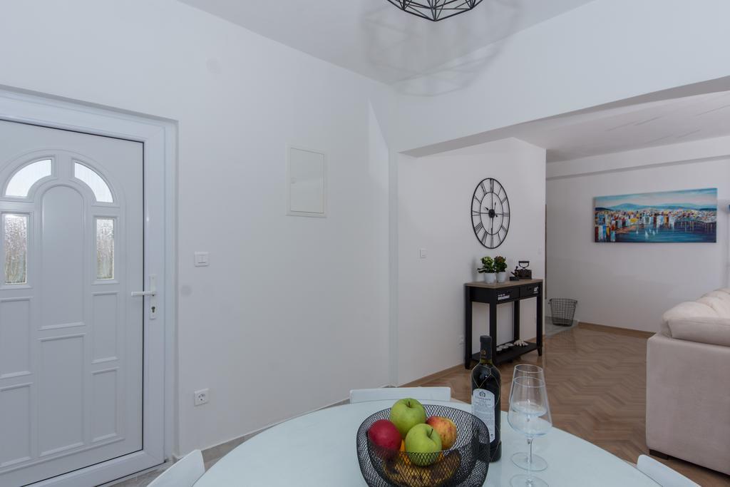Apartment Mika1 Trogir Exterior foto